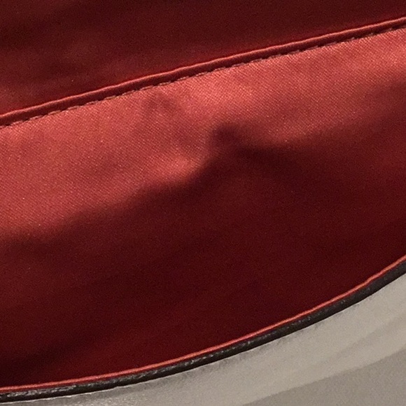 🌻NWOT Coach Large Leather Poppy Tote with large front pocket. - Picture 11 of 16